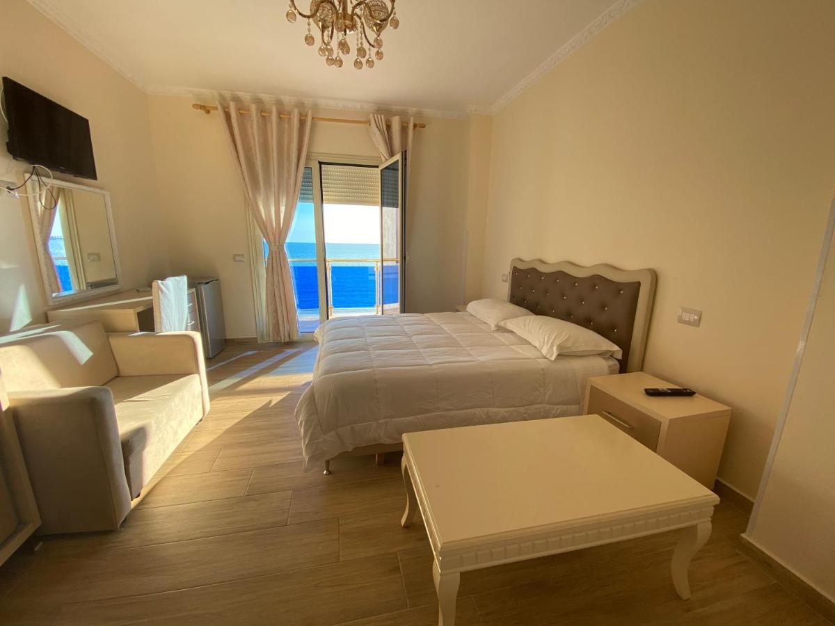 3 Vellezerit 4* Durrës