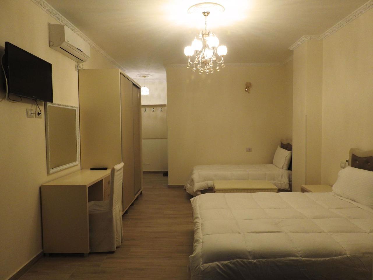 Hotel 3 Vellezerit Durrës