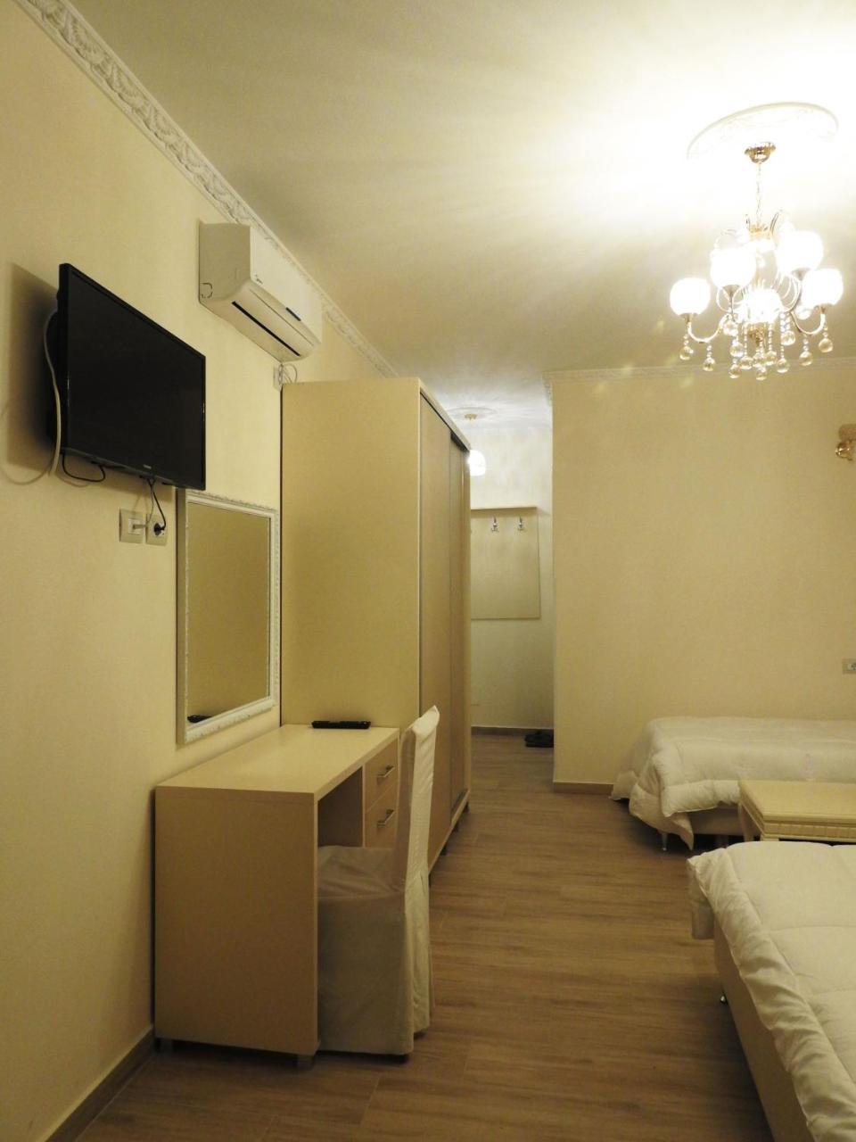 Hotel 3 Vellezerit Durrës