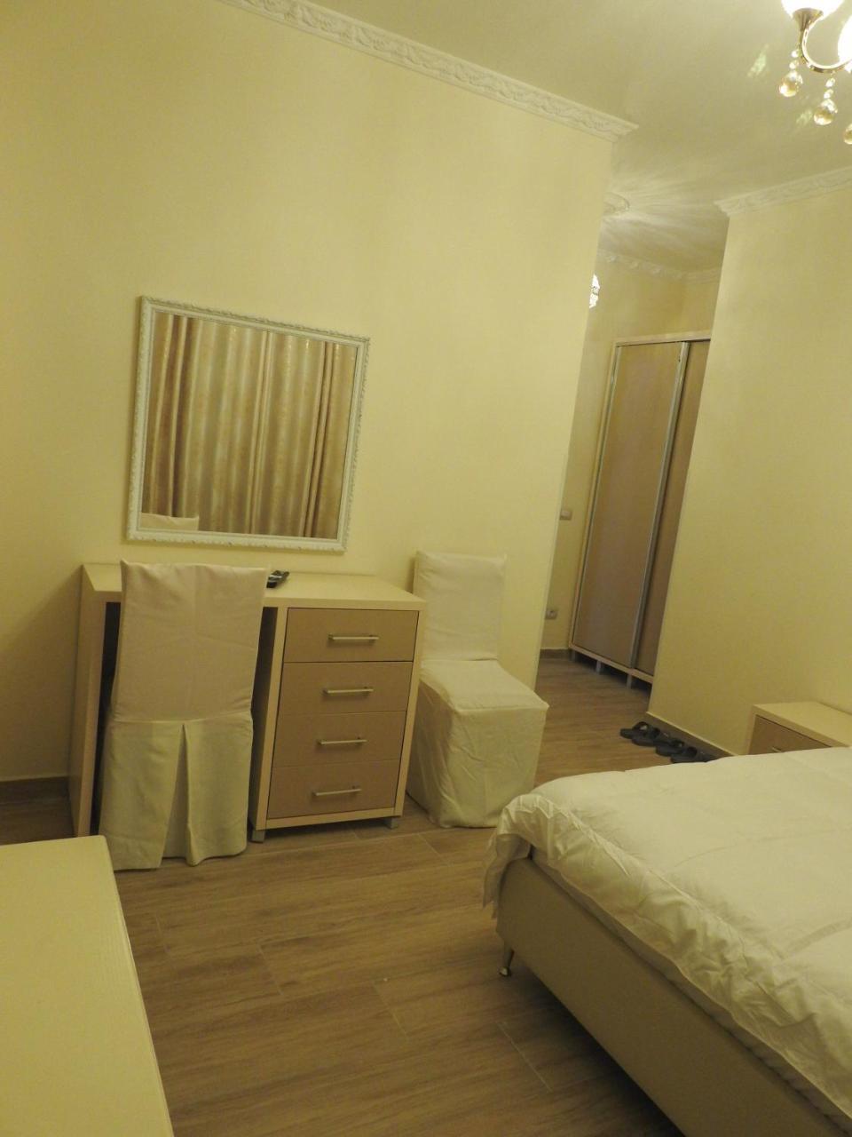 Hotel 3 Vellezerit Durrës