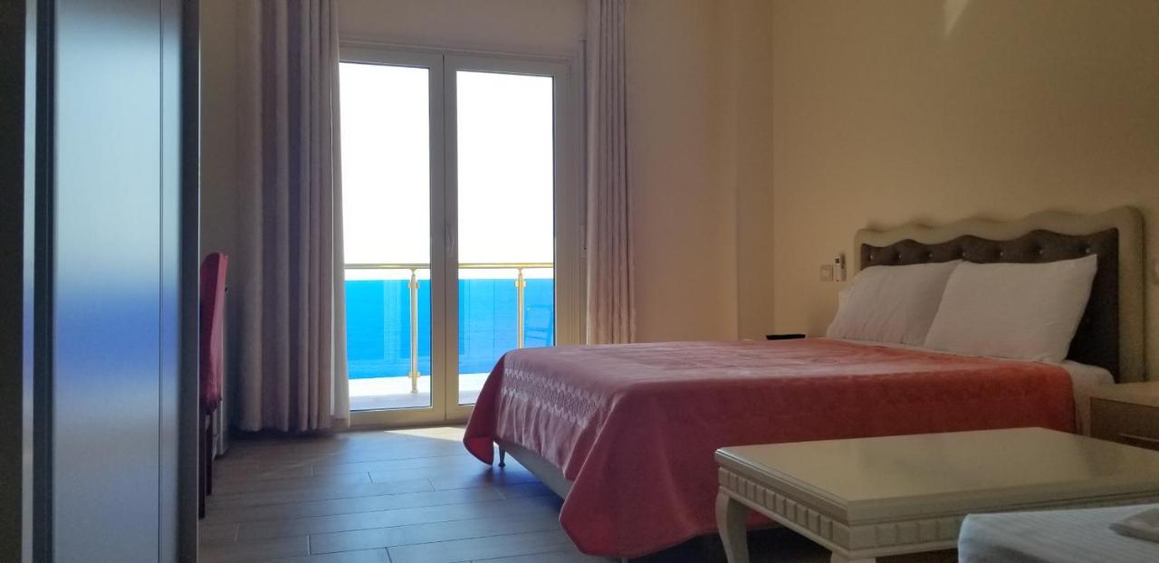 3 Vellezerit Durrës